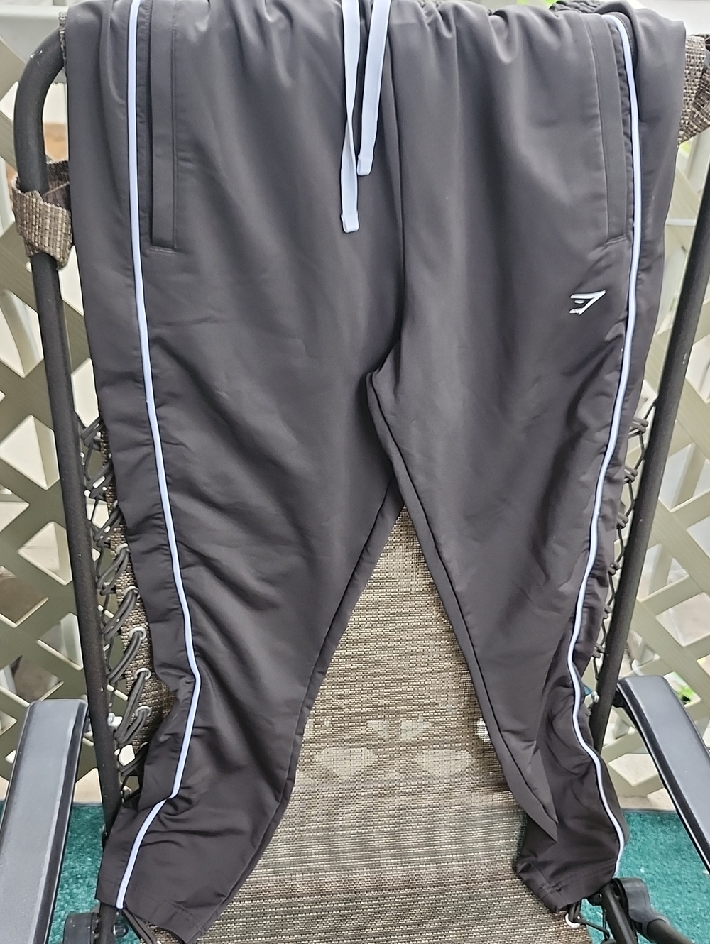 Gymshark Arrival Block Joggers - Grey Green